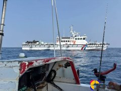 台南海钓船返航引擎故障 澎湖海巡队七美驰援护