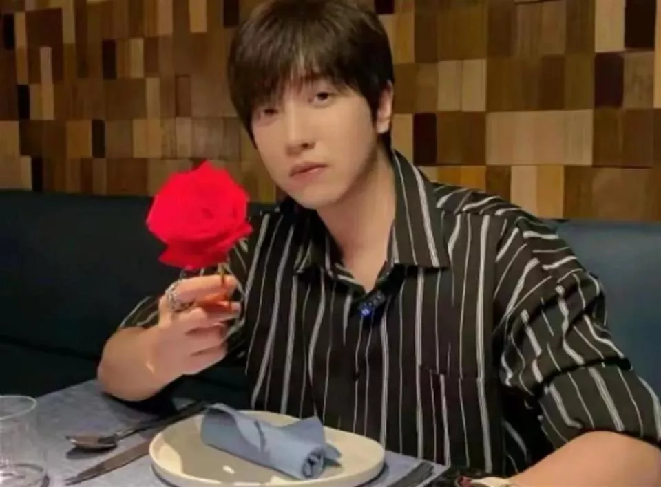 白冰塌房!从送快递到兰博基尼会长,整个发家史被扒光