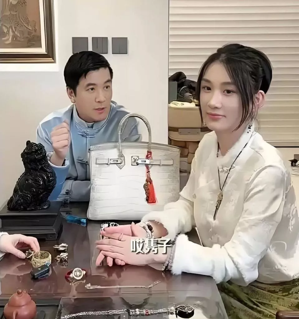 曝杨子新女友已秘密产子，年龄相差28岁