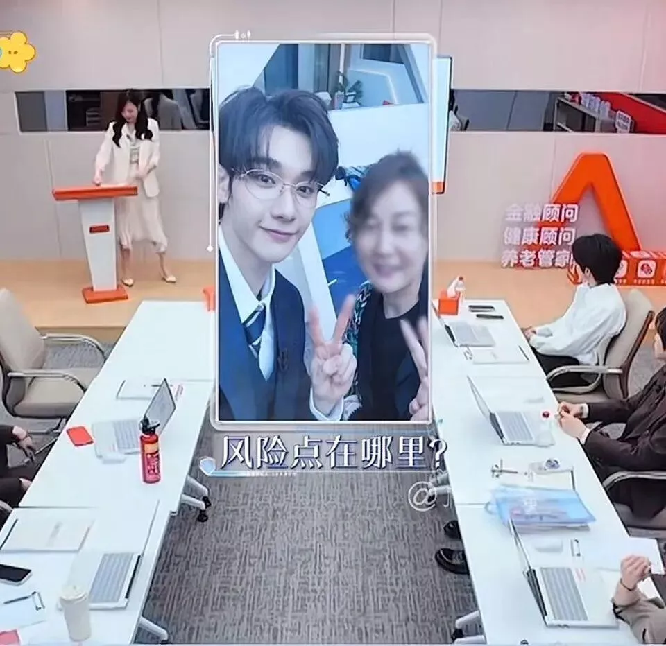 拍照喜欢比“剪刀手”？你的指纹信息可能会泄露