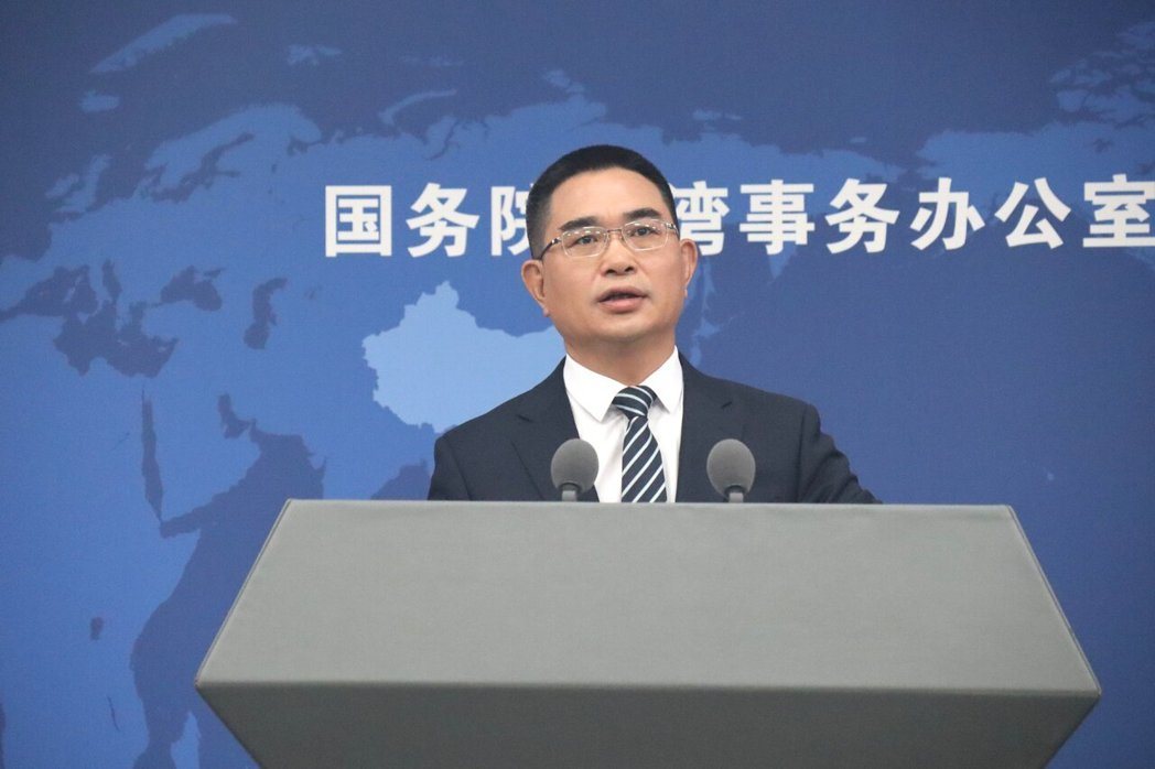 国民党副主席张荣恭在川普即将访问北京前,就两岸议题分析,认为不可能没有前提。(记... 国民党副主席张荣恭在川普即将访问北京前,就两岸议题分析,认为不可能没有前提。(记...