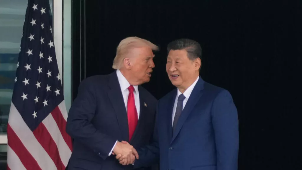 纽时：中国视美国为衰落大国 北京故意显得不温不火