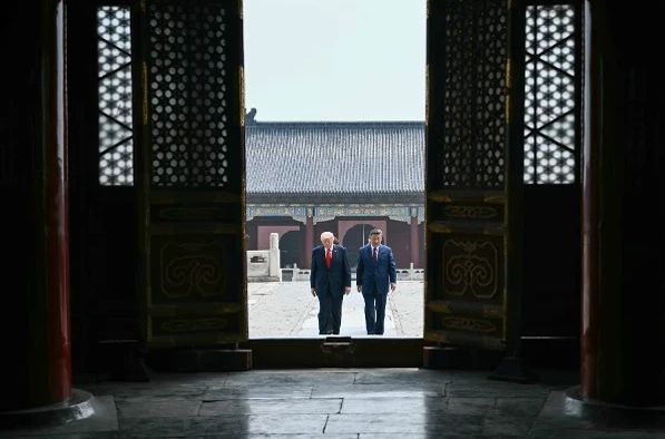 彭丽媛蹊跷缺席川习会 释放“异常”信号 彭丽媛蹊跷缺席川习会 释放“异常”信号