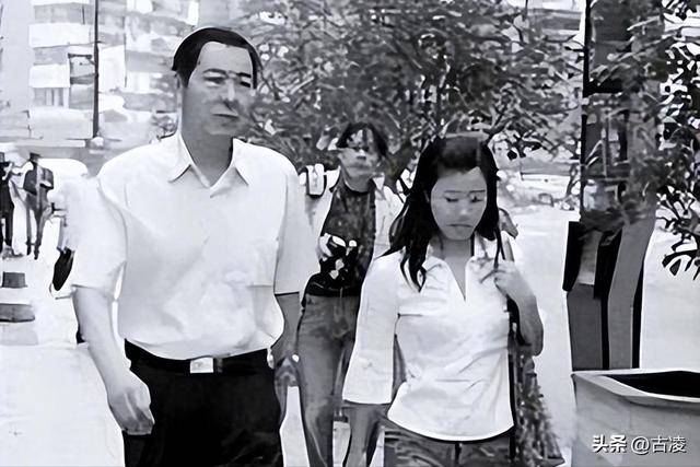 最令人诧异的贪官情妇:公公婆婆都是院士.... 最令人诧异的贪官情妇:公公婆婆都是院士....