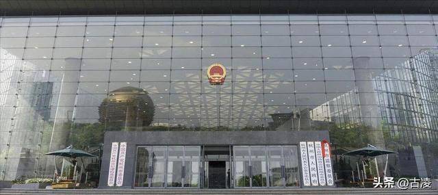 最令人诧异的贪官情妇:公公婆婆都是院士.... 最令人诧异的贪官情妇:公公婆婆都是院士....