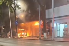 湖南商店火灾5死1伤   中国网友感叹不已