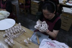 产需走弱 陆5月制造业PMI跌至景气荣枯临界点