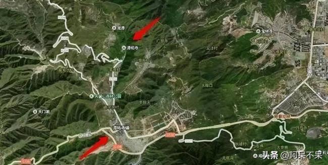 中国这座小寺庙 武警24小时站岗 中国这座小寺庙 武警24小时站岗