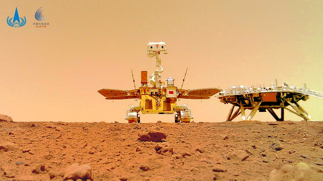 中国大陆预计在2028年底前完成新一代全火星地质图的绘制。图为2021年6月11...